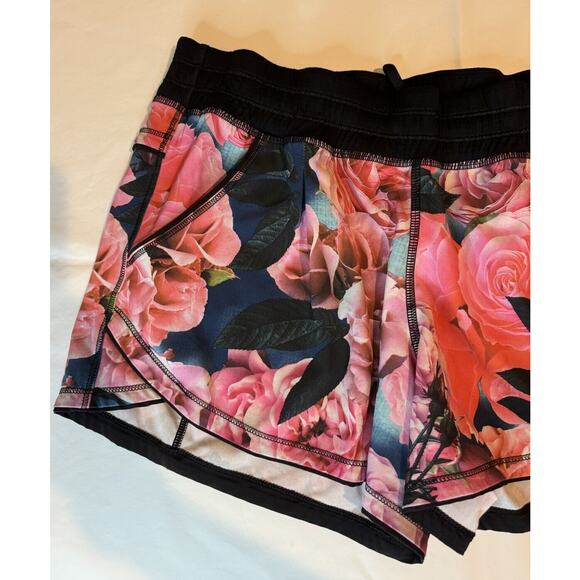 Lululemon Free Range Secret Garden Shorts Womens 8 Floral Pink 4 Way Stretch - Picture 2 of 5